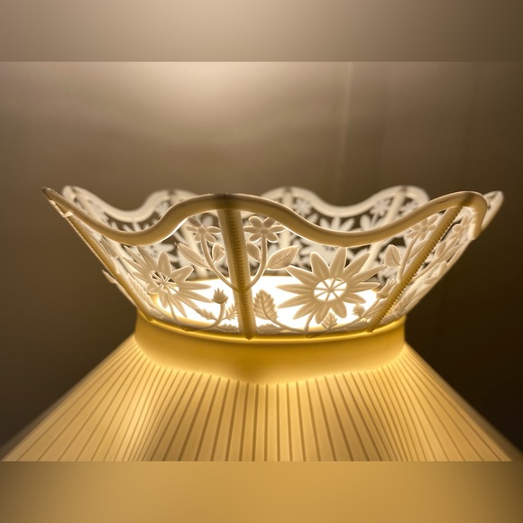 Vintage Atlantic Mold Nurse Sue nightlight lamp with original shade - Picture 5 of 15